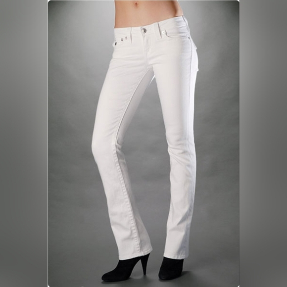 True Religion Brand Jeans Women Becky White Lowrise Bootcut Denim Size 26 - Picture 1 of 7